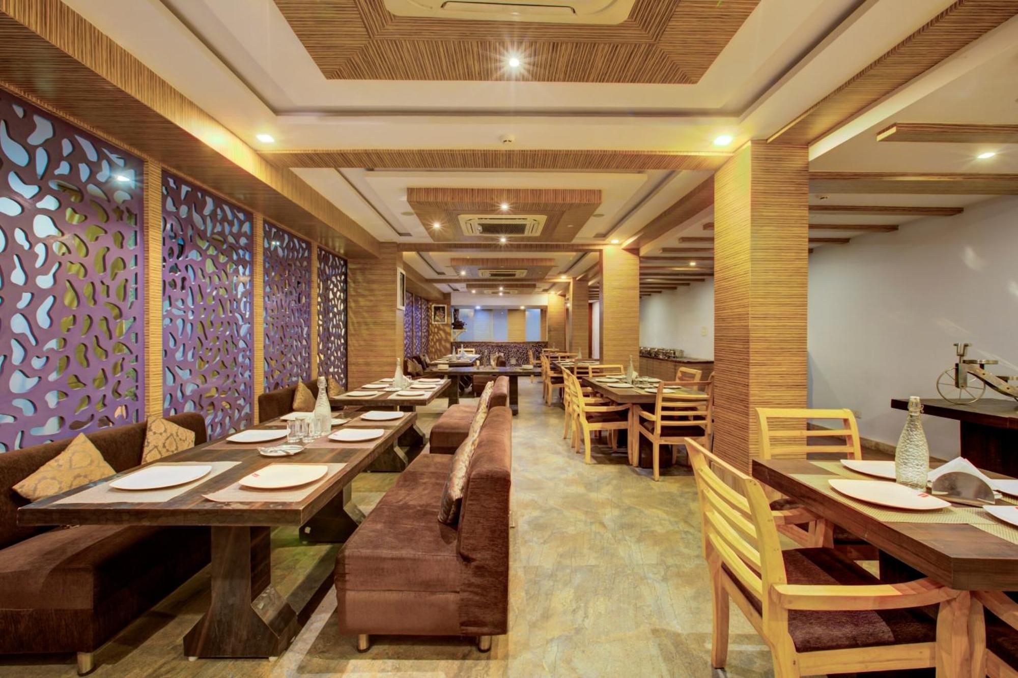Super Townhouse Oak Jvh Hotel Bangalore Bagian luar foto
